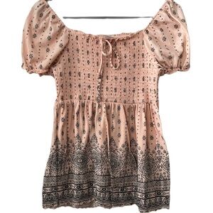 🎈NWOT No boundaries shirt for sale size medium! 3/$20